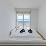 Stiv Luxe