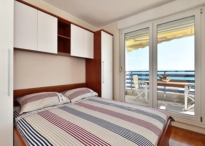 Stiv Luxe スプリト