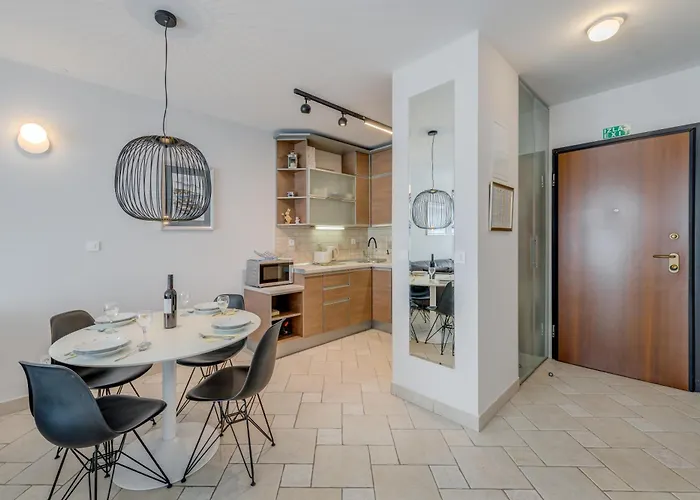 Stiv Luxe * 스플리트